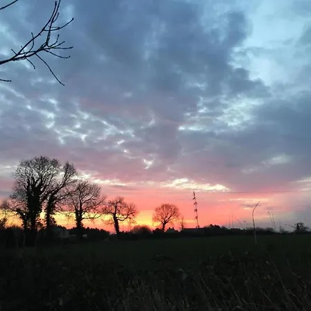 Casa de Férias Normandy Coastal Haven